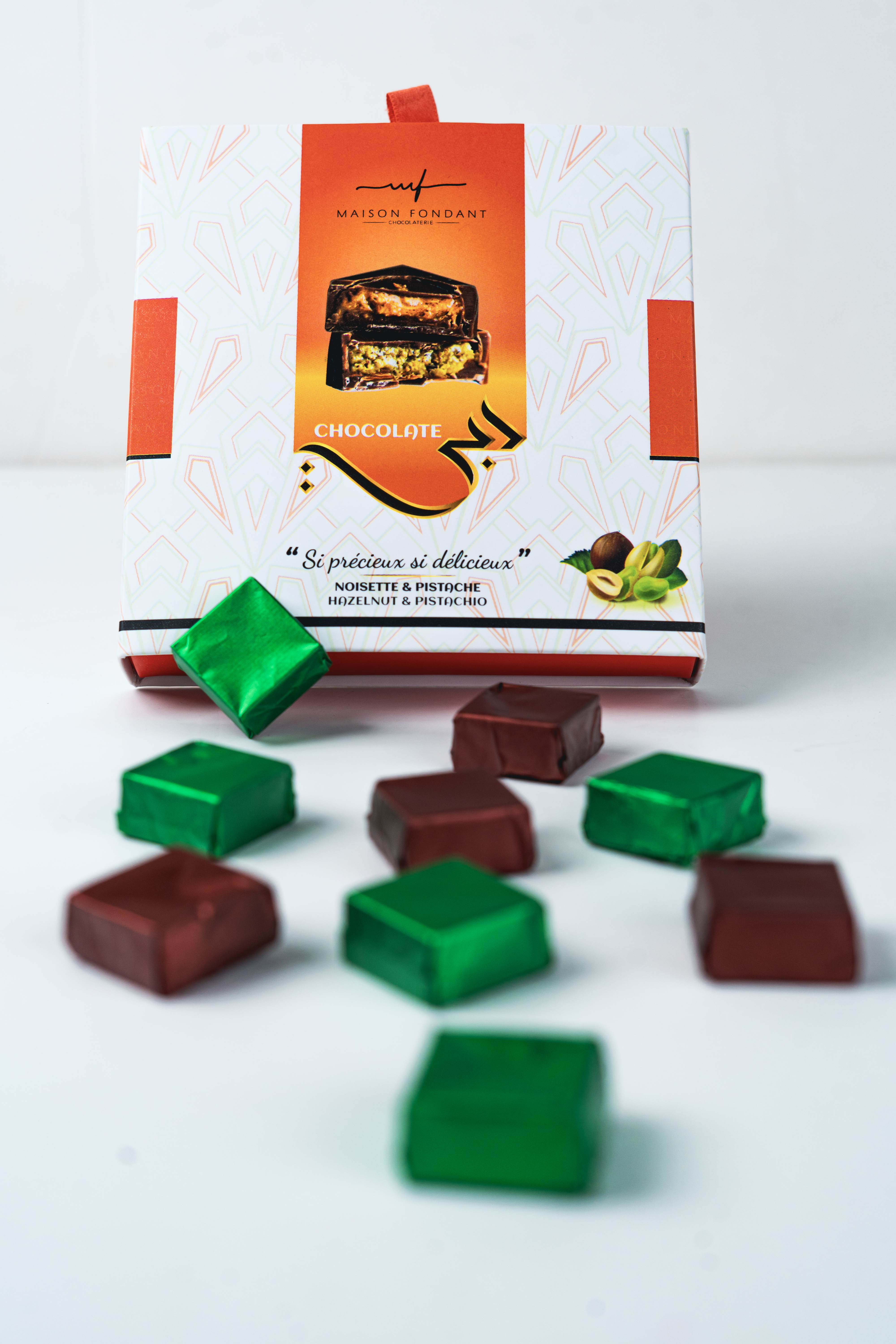 CHOCOLAT DUBAI PIST-NOIS 9P