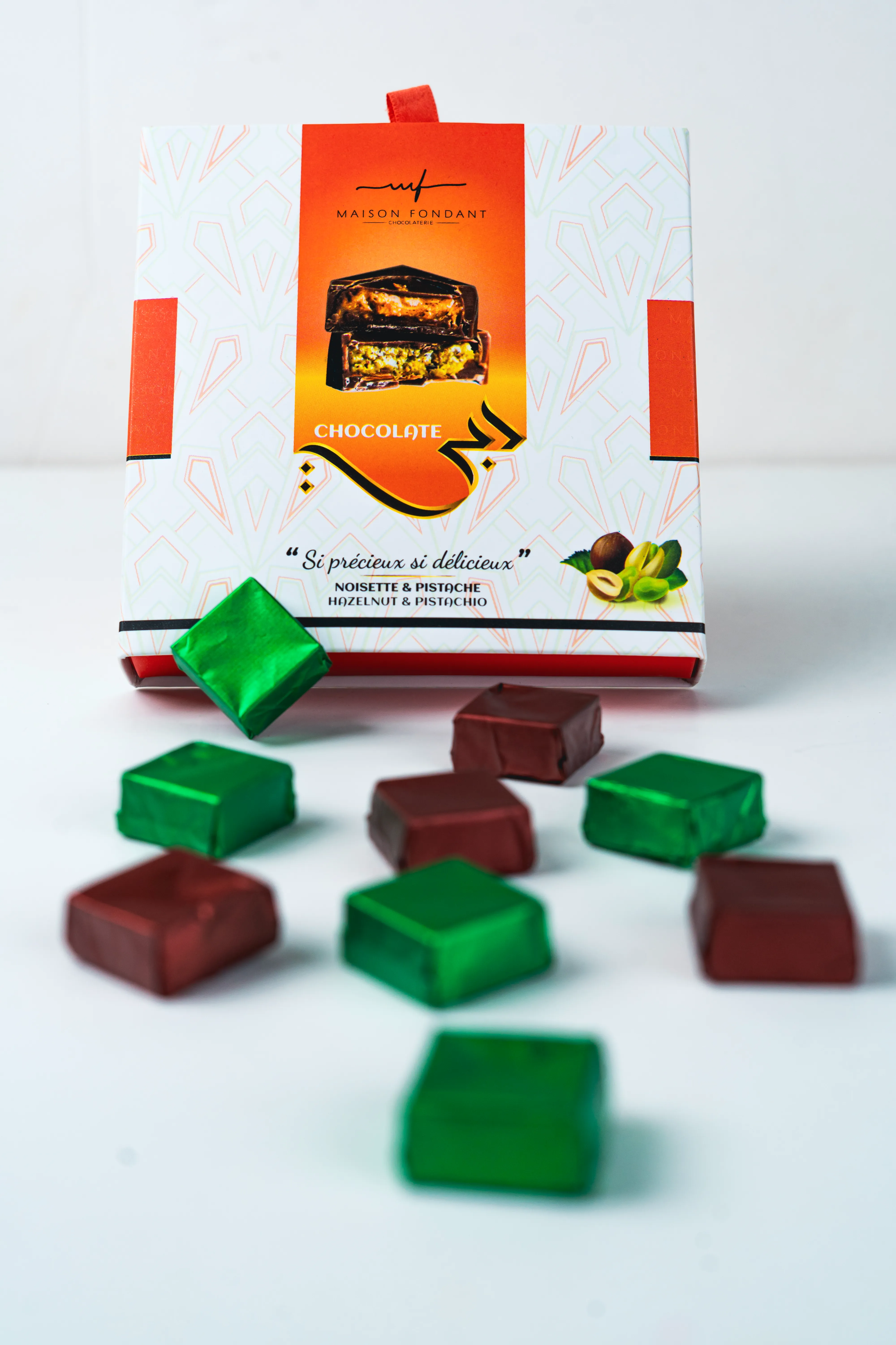CHOCOLAT DUBAI PIST-NOIS 9P